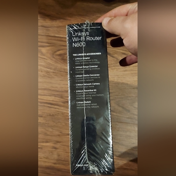 Linksys N600 Wi-Fi router - Picture 5 of 6